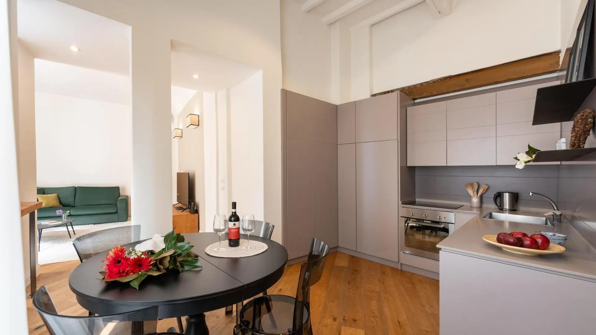 Keys Of Italy - Tornabuoni 5 Tot - Luxury Apartments Firenze