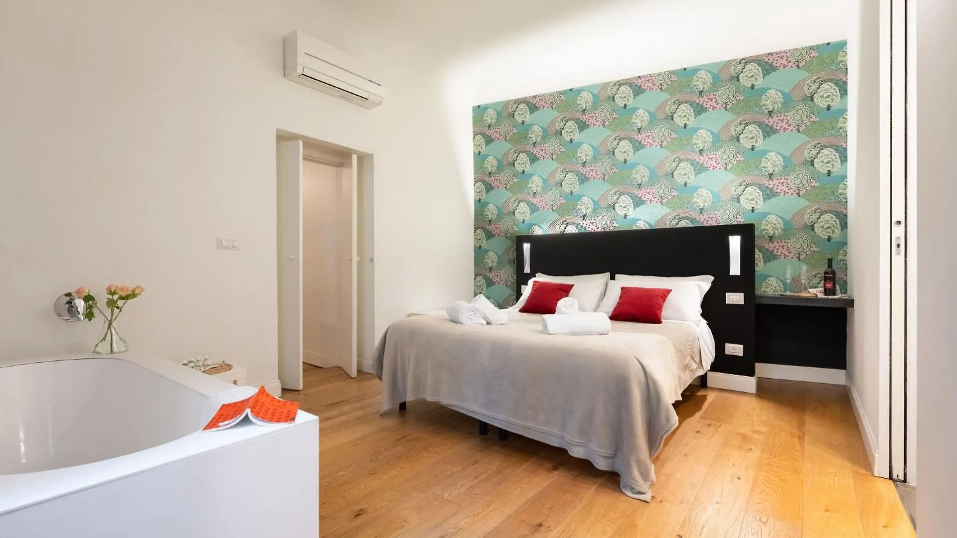 Keys Of Italy - Tornabuoni 5 Tot - Luxury Apartments Firenze