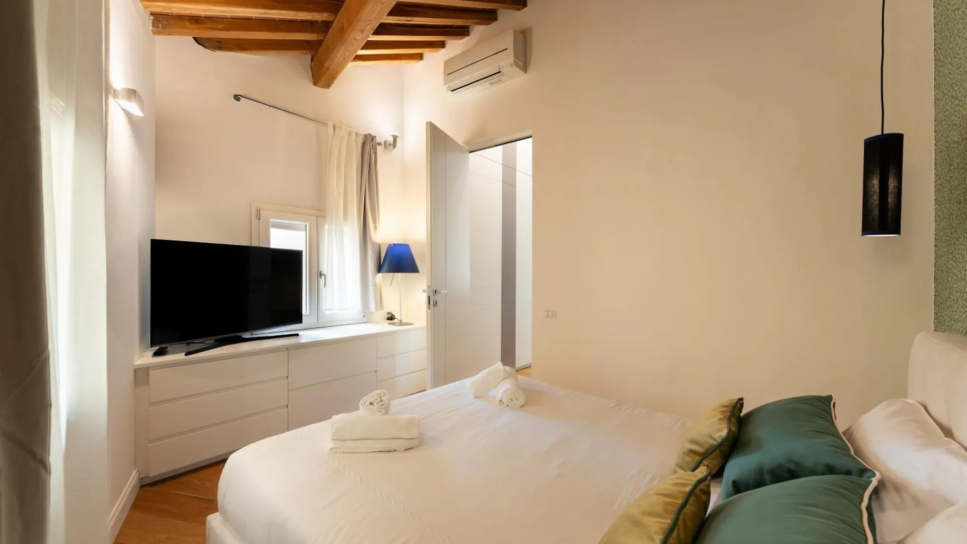 Keys Of Italy - Tornabuoni 5 Tot - Luxury Apartments Florence