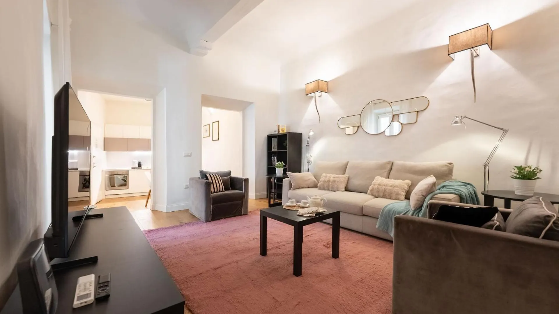 Keys Of Italy - Tornabuoni 5 Tot - Luxury Apartments Florence